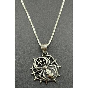 New Condition 18" Sterling Silver Spider + Web Pendant Necklace 925